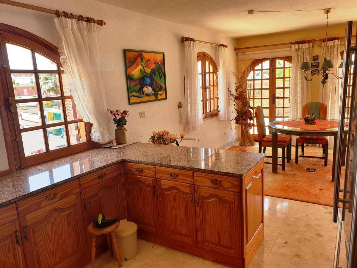 Sunny House With Private Pool And Sea View Βίλα Costa Adeje  Εξωτερικό φωτογραφία