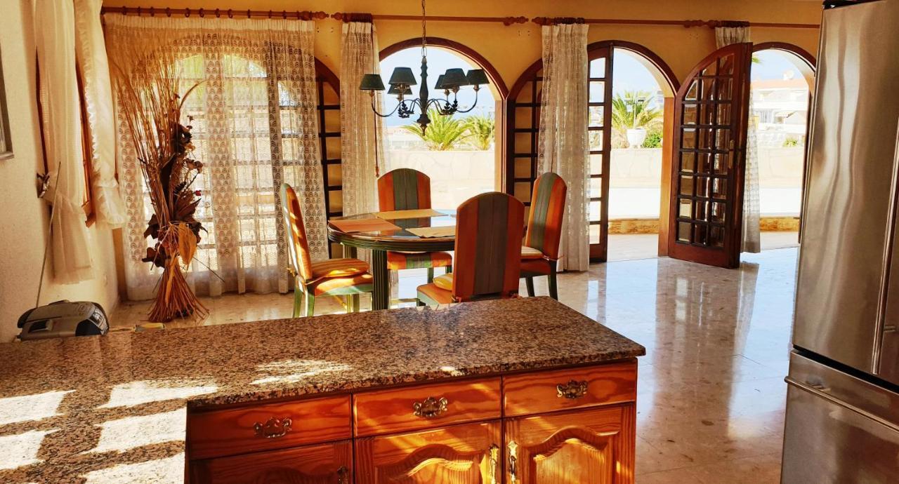 Sunny House With Private Pool And Sea View Βίλα Costa Adeje  Εξωτερικό φωτογραφία
