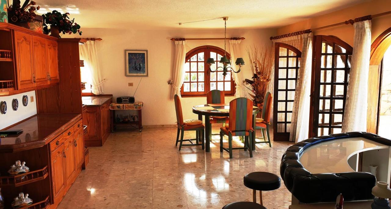 Sunny House With Private Pool And Sea View Βίλα Costa Adeje  Εξωτερικό φωτογραφία